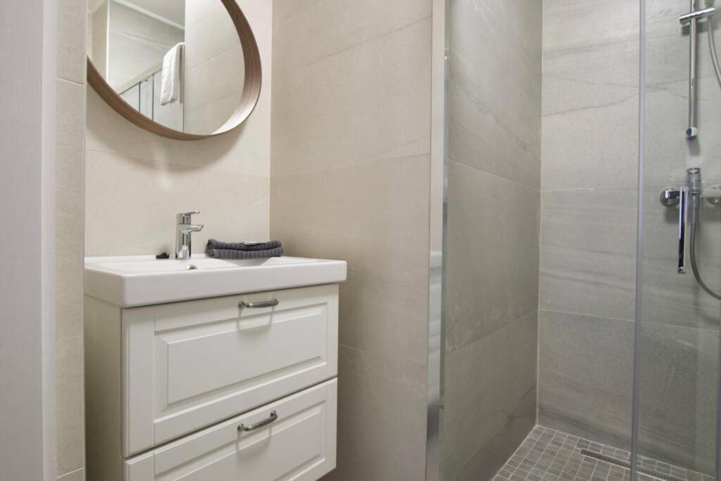 Premium By Hi5-vaci Str. 3 Bedroom * בודפשט