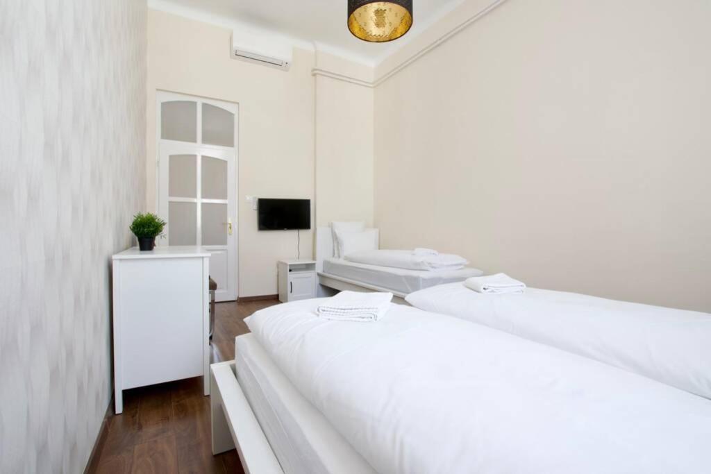 דירה Premium By Hi5-vaci Str. 3 Bedroom